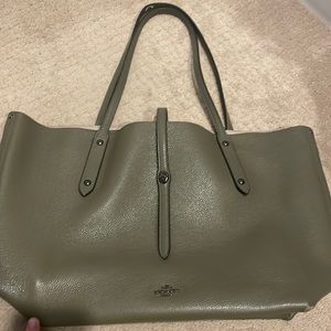 Coach tote purse- Olive green